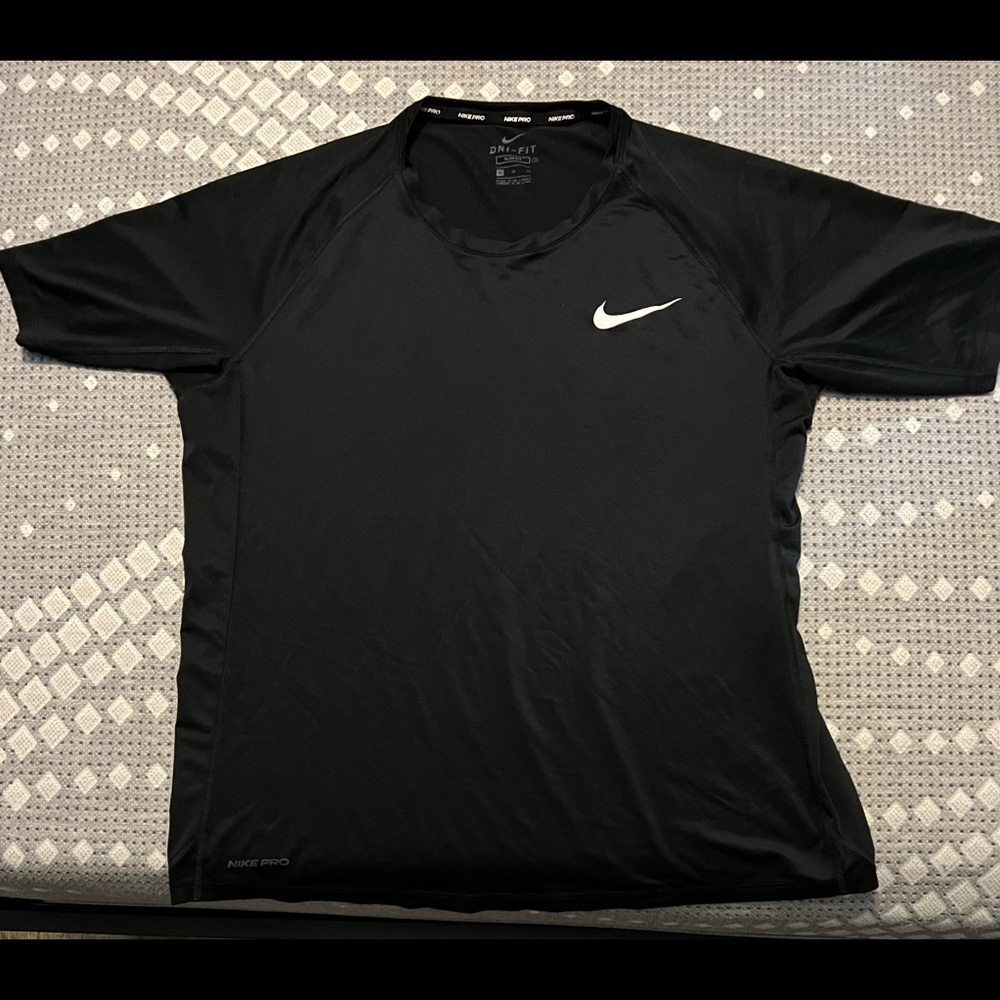 Nike Dri-Fit Slim Fit Shirt